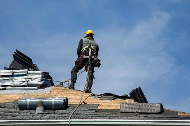 Professional Gutter Installation technician working in Williamsville, NY